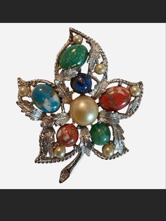 Sarah Coventry Jewelry - Vintage Sarah Coventry Grandeur Multi Stone Faux Pearl Maple Leaf Brooch Pin
